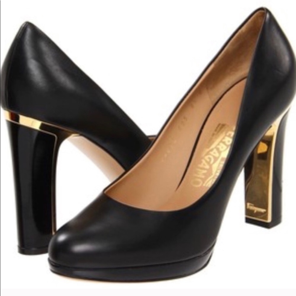 Salvatore Ferragamo Black Pumps